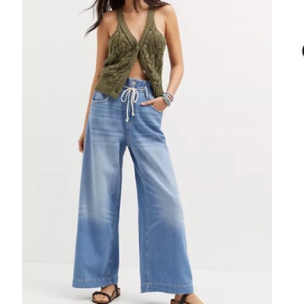 Anthropologie NWT Pilcro The Coastal Relaxed Fit Jean size 29T